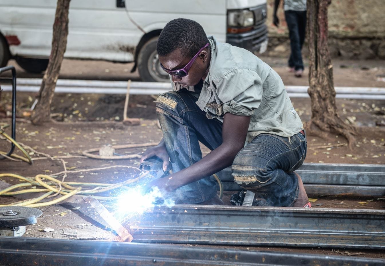 Jovens industria empreendedorismo.jpg