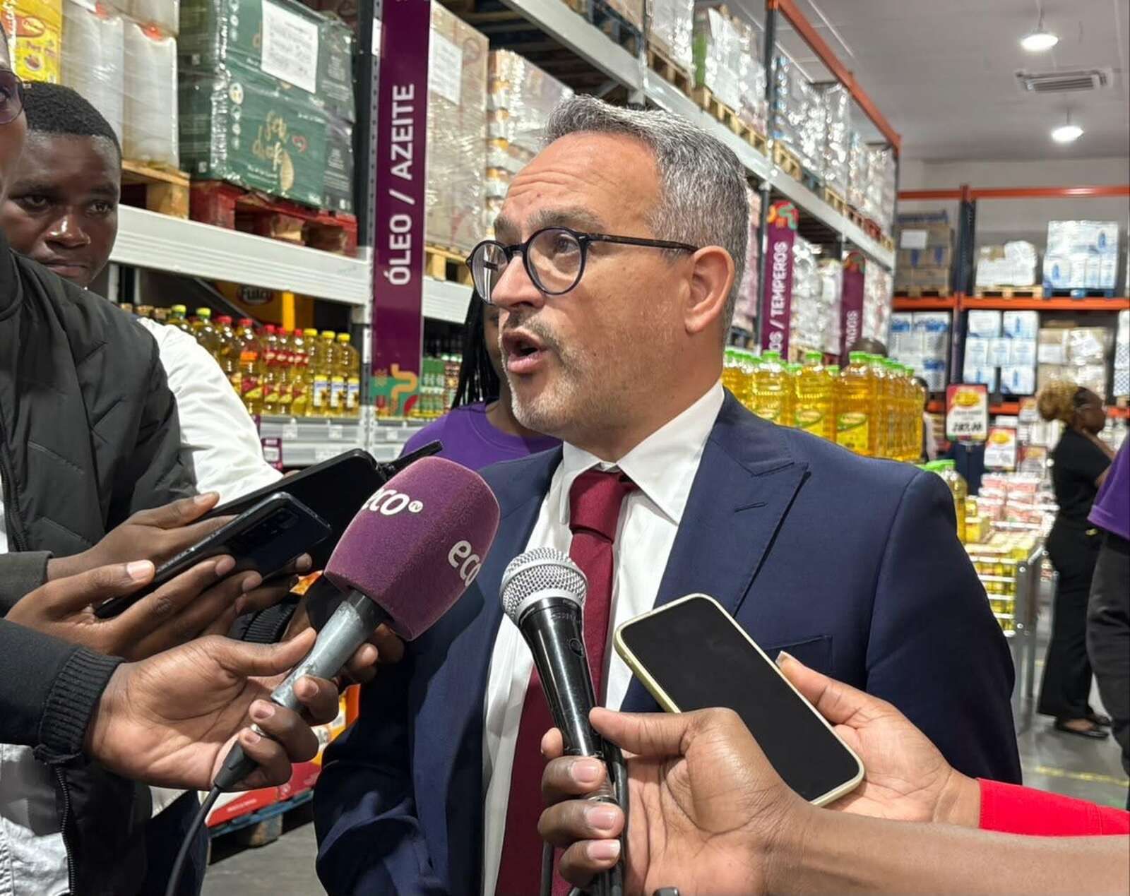 MEGA supermercado Moca.jpg